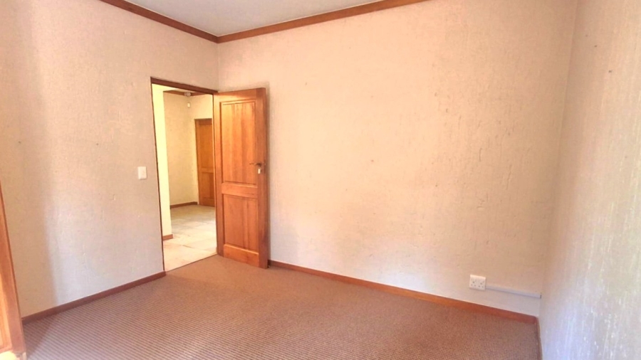 4 Bedroom Property for Sale in Boschenvaal River Front Lodges Free State
